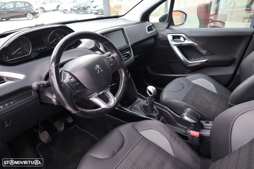 Peugeot 2008 1.6 BlueHDi Allure - 9