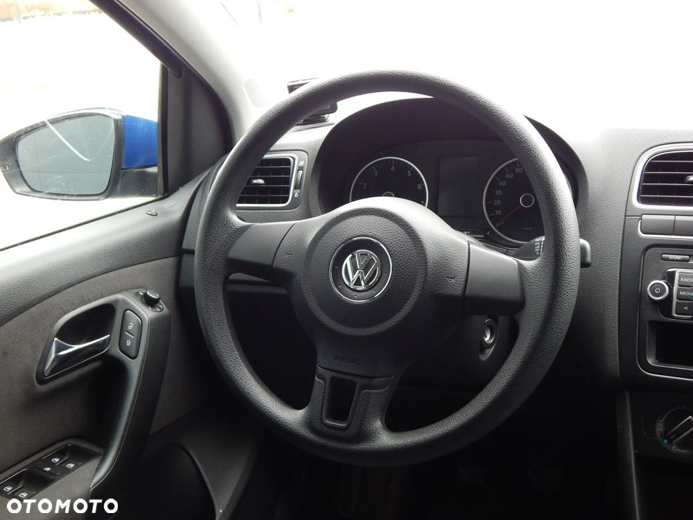 Volkswagen Polo - 25