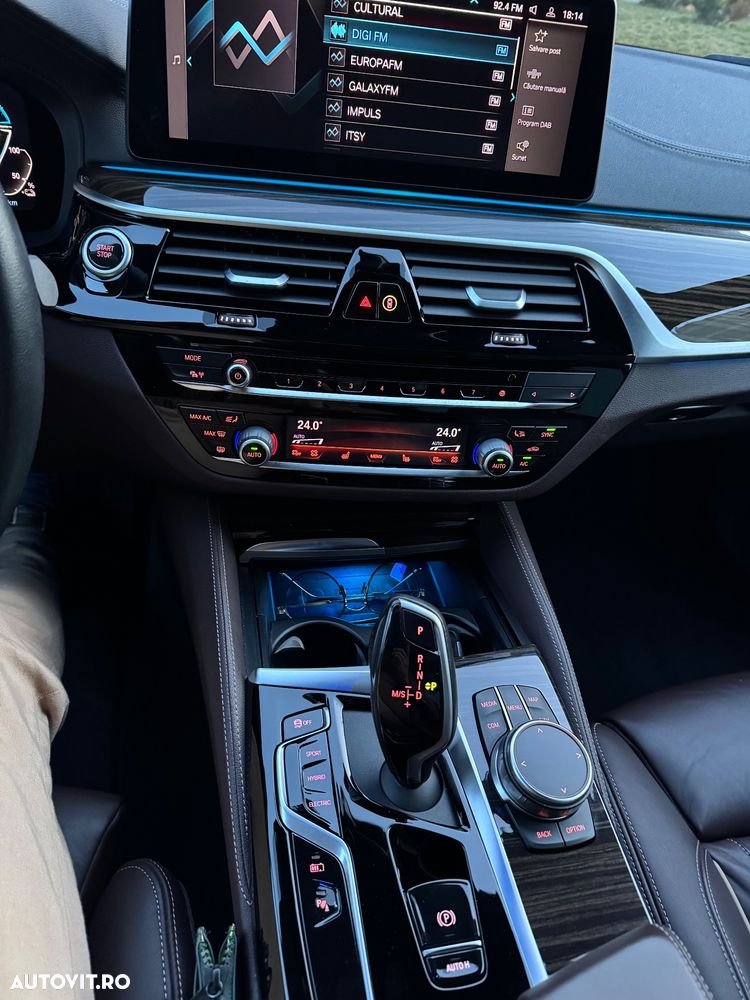 BMW Seria 5 530e xDrive AT PHEV - 12