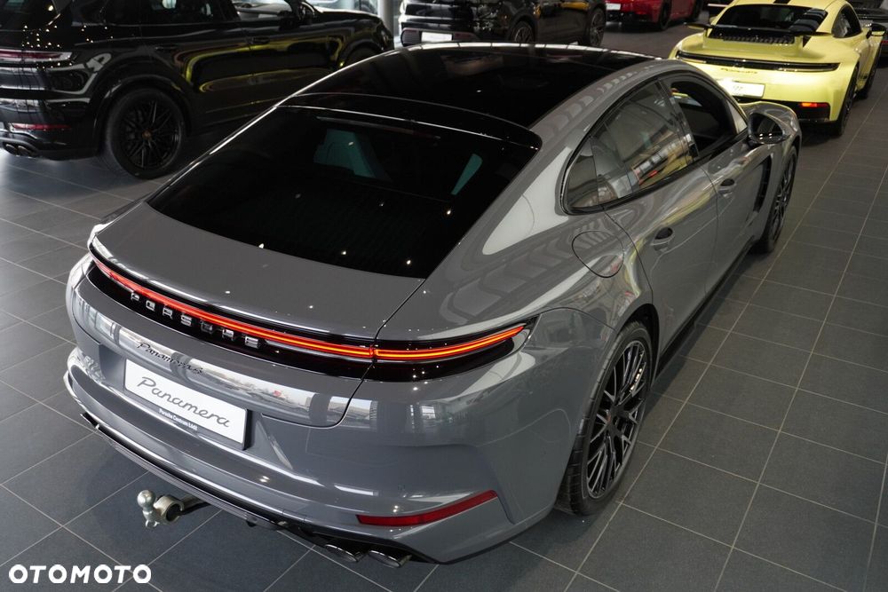 Porsche Panamera 4 - 11