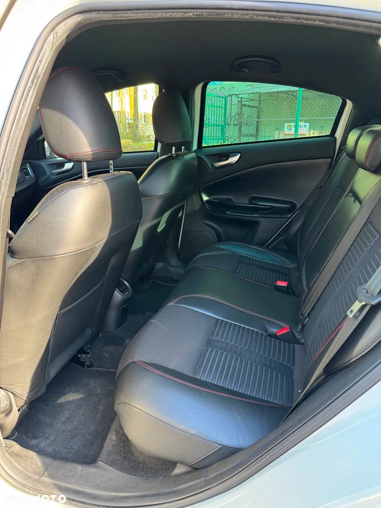 Alfa Romeo Giulietta 1750 TBi Quadrifoglio Verde - 13
