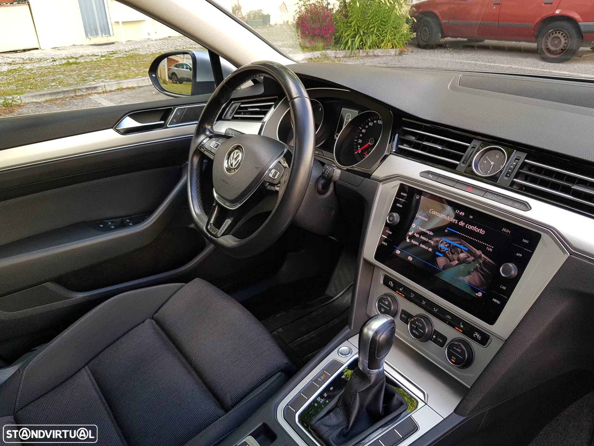 VW Passat Variant 1.6 TDI Highline DSG - 50
