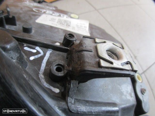 Farol 2G1941005 90099316 VW POLO 6 AW FASE 1 2018 1.0I 75CV 5P CINZA ESQ H7 + H7 ORIGINAL Apoios Danificados - 5