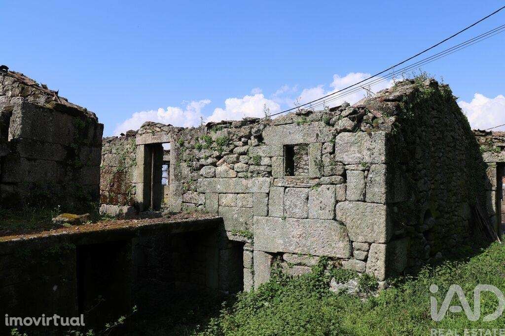 Casa de aldeia em Mouçós e Lamares de 526,00 m2 - Grande imagem: 3/30
