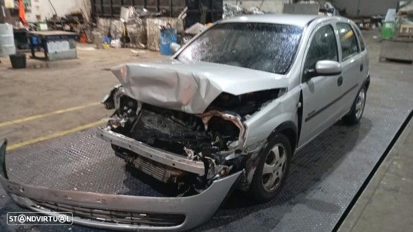 Para Peças Opel Corsa C (X01) - 3