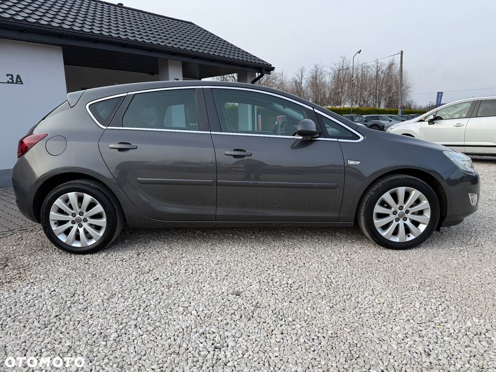 Opel Astra 1.4 T Cosmo - 10