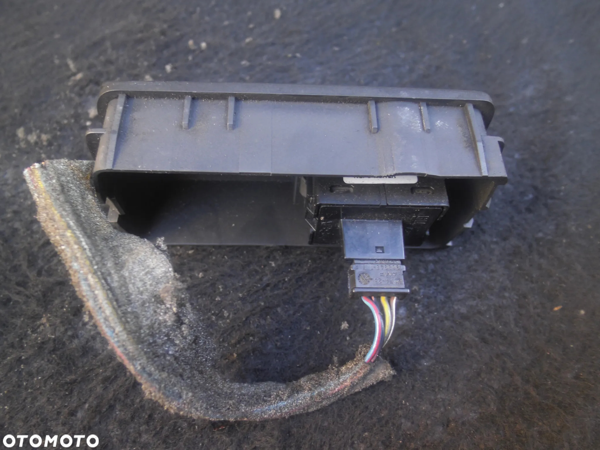 PANEL STEROWANIA SZYBY PRAWY PRZÓD OPEL SIGNUM VECTRA C 24453571 POSIADAM 2 SZT - 4