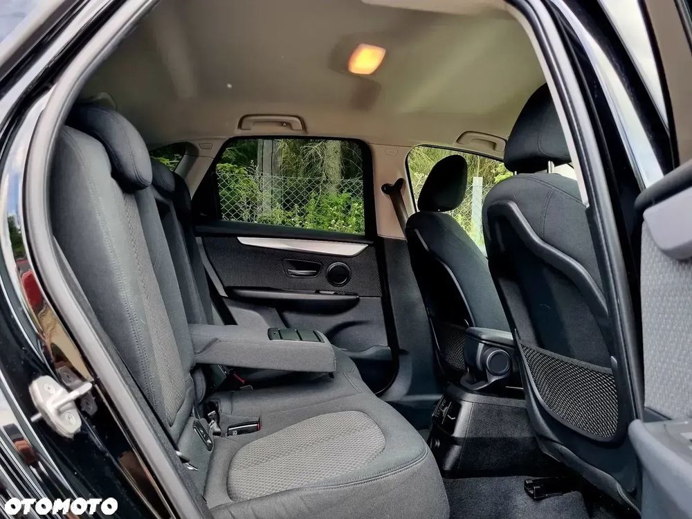 BMW Seria 2 220d Active Tourer - 13
