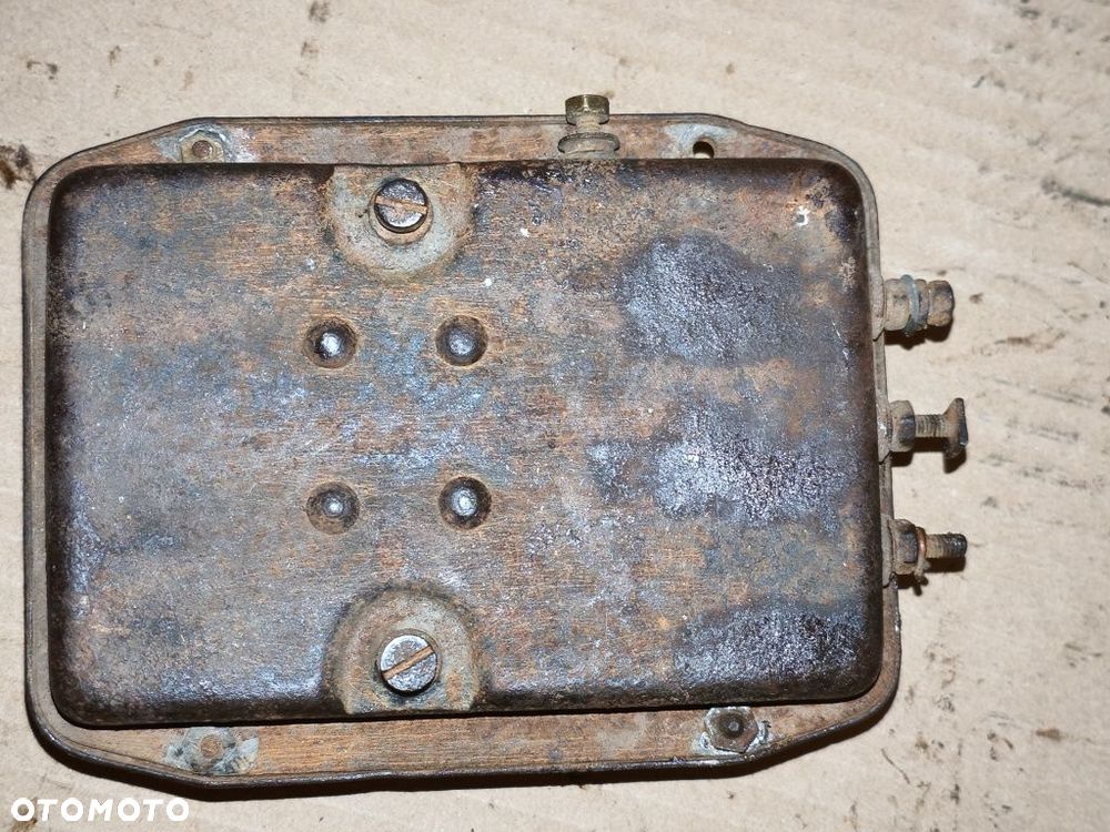 Regulator napięcia PP31 6v IV-51 roku M72 - 4