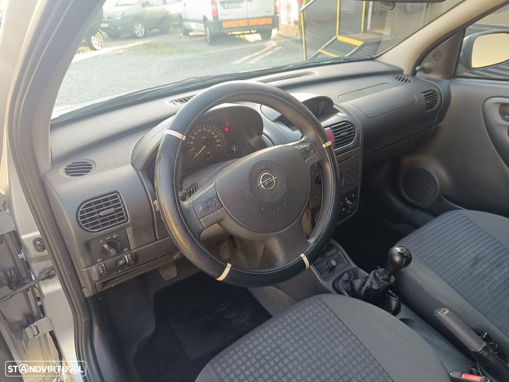 Opel Corsa 1.2 16V Confort - 9