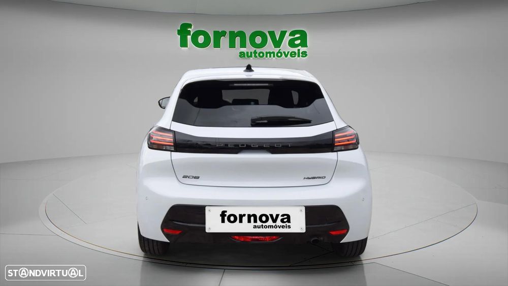 Peugeot 208 - 5