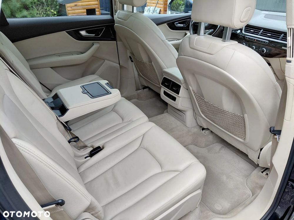 Audi Q7 - 18