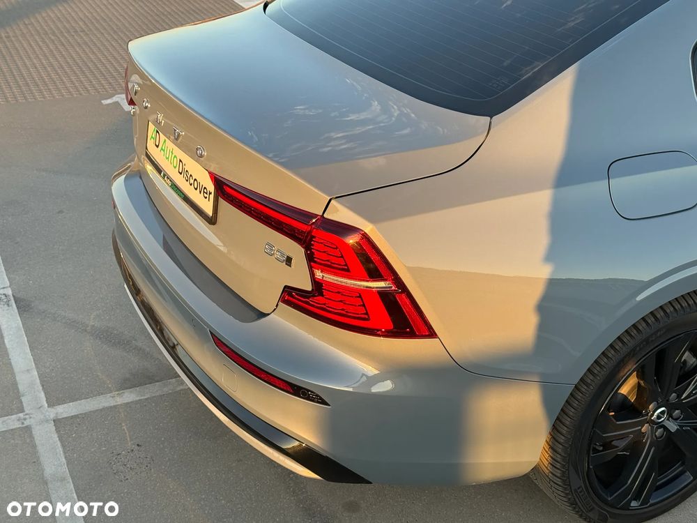 Volvo S60 B5 B AWD Plus Dark - 14