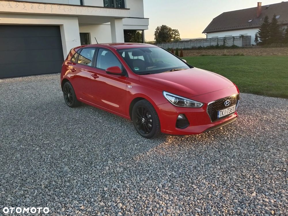 Hyundai i30 blue 1.4 Classic - 1