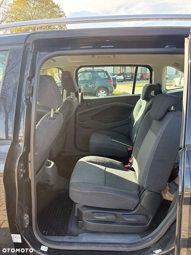 Ford Grand C-Max 2011 photo 4