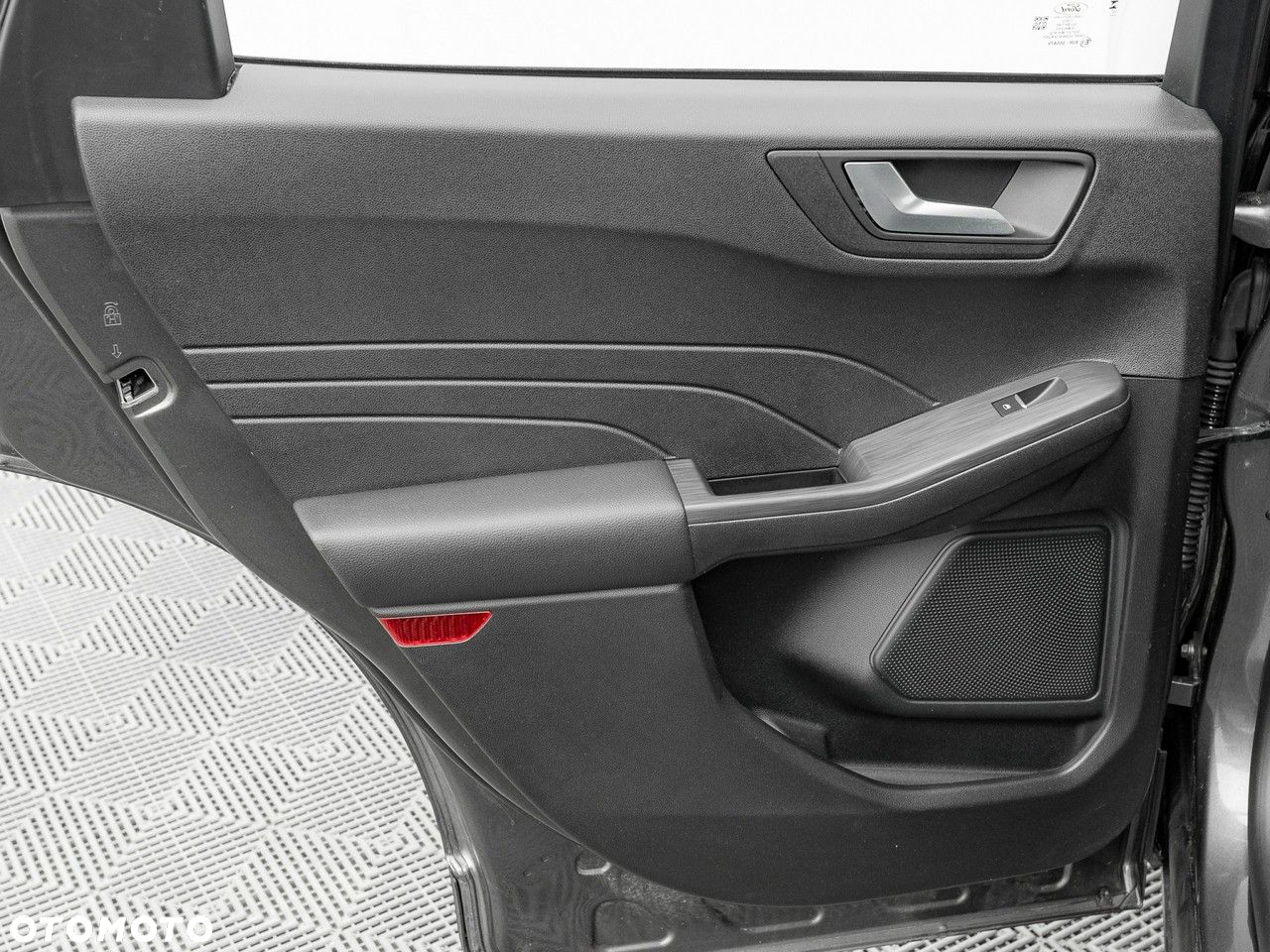 Ford Kuga 1.5 EcoBoost FWD Titanium - 23