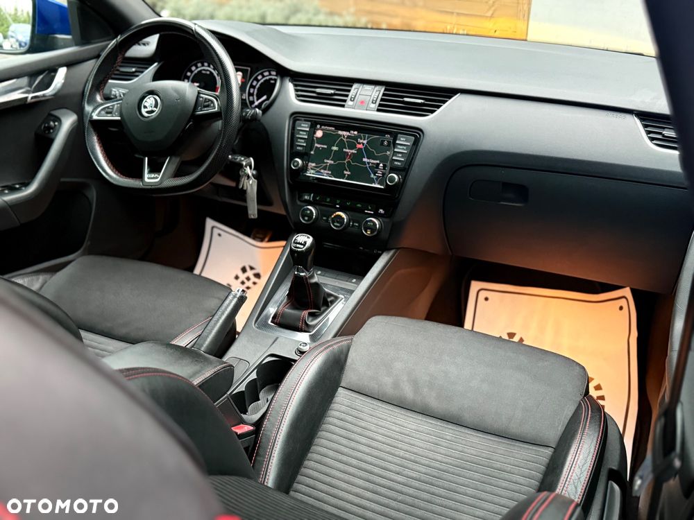 Skoda Octavia 2.0 TDI RS - 8