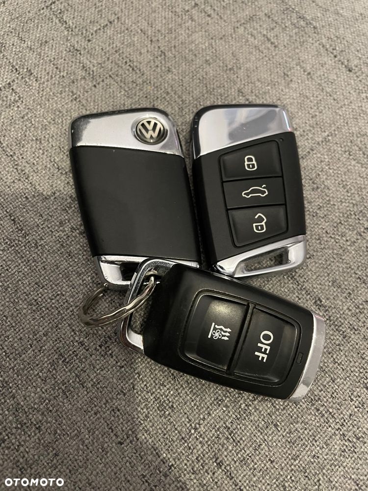 Volkswagen Passat 2.0 TDI Bi-Turbo BMT 4Mot Highline DSG - 17