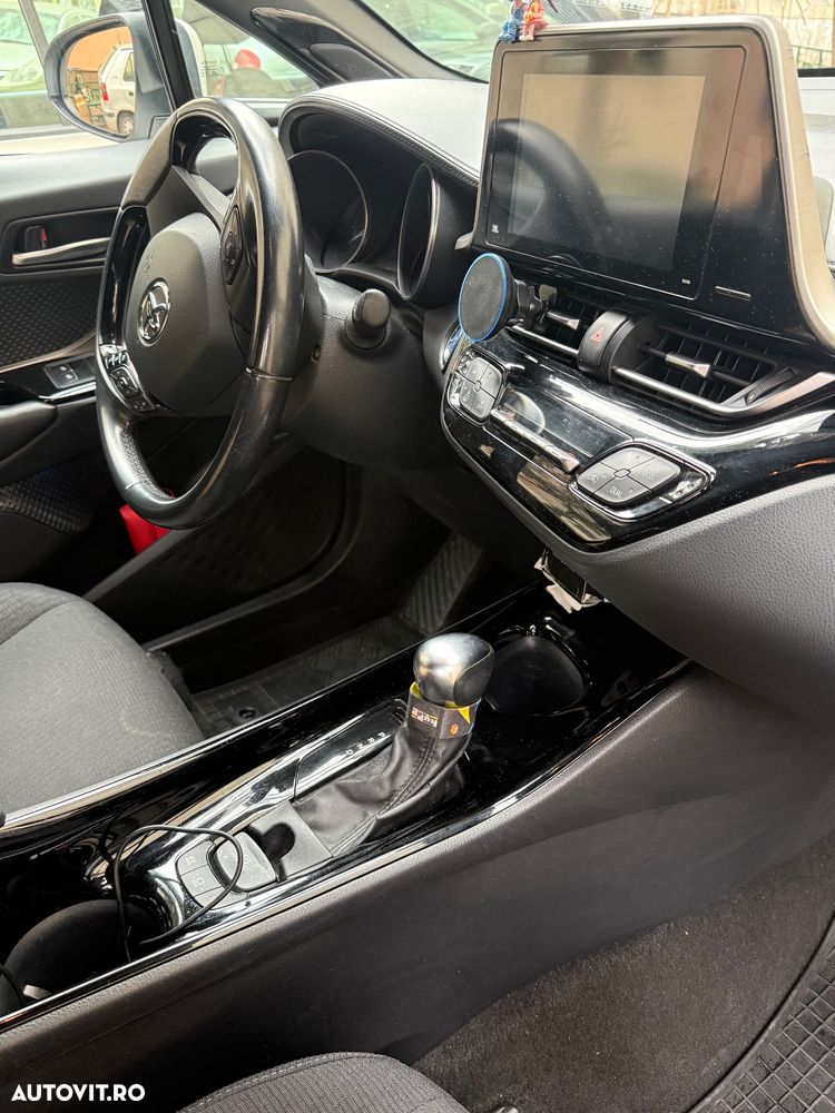 Toyota C-HR - 10