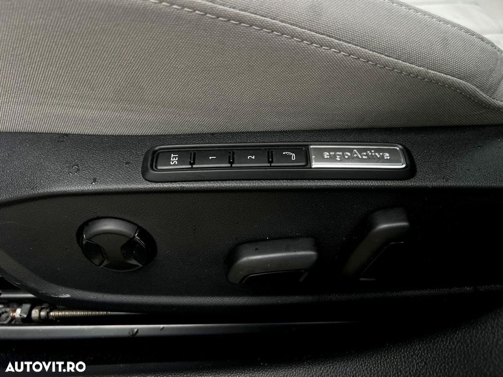 Volkswagen Golf - 13