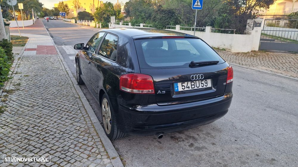 Audi A3 1.6 FSI Attraction - 5