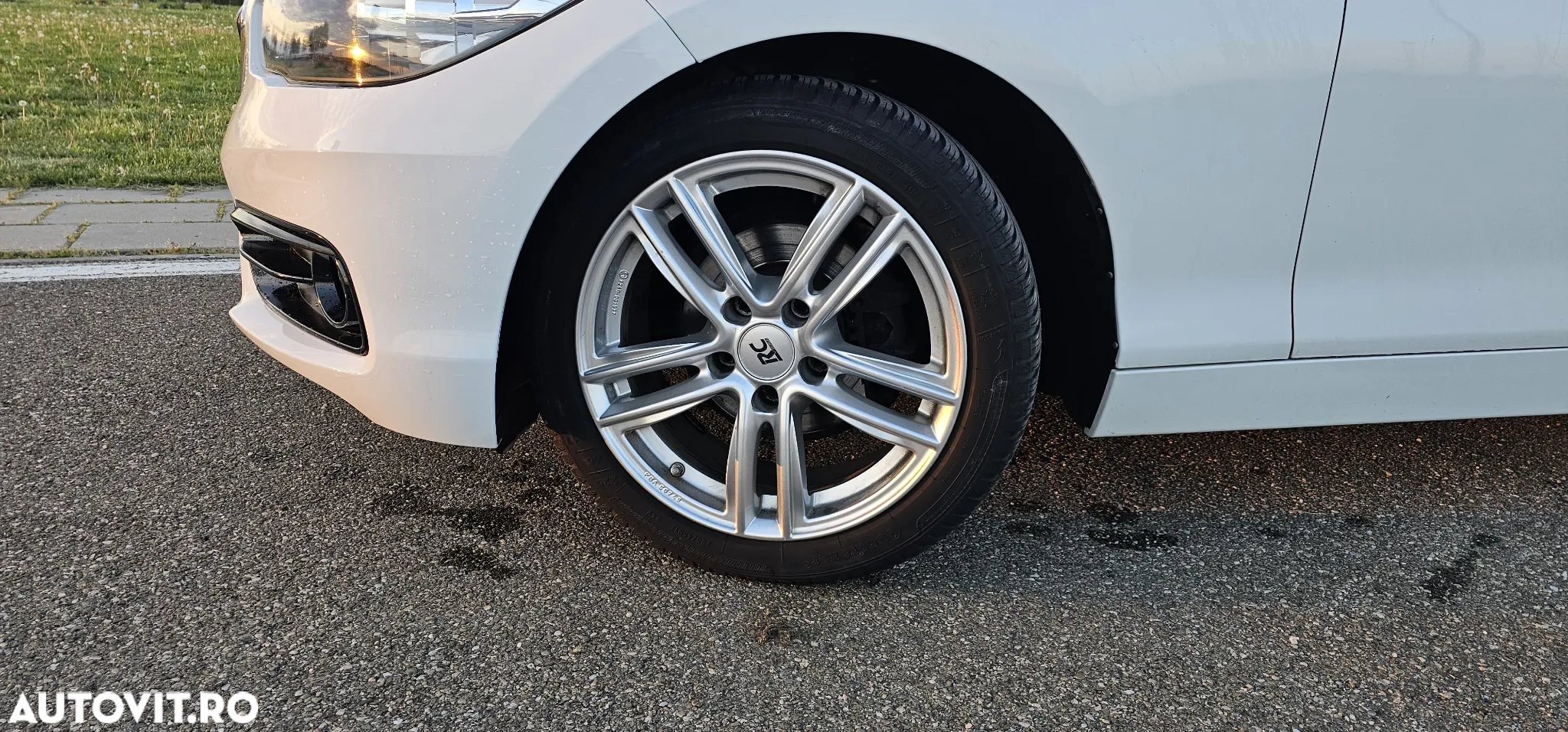 BMW Seria 1 118i - 7