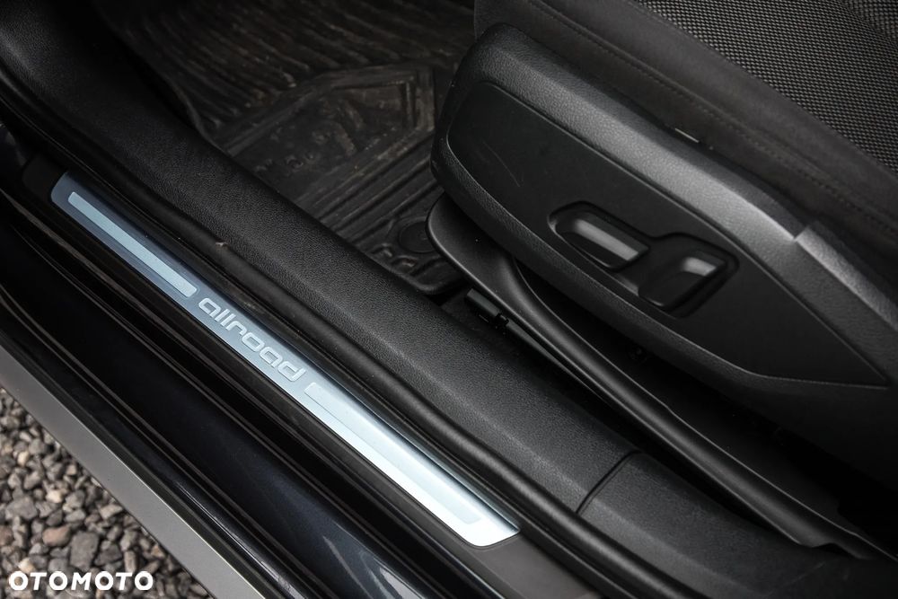 Audi A4 Allroad 2.0 TDI clean diesel Quattro S tronic - 34