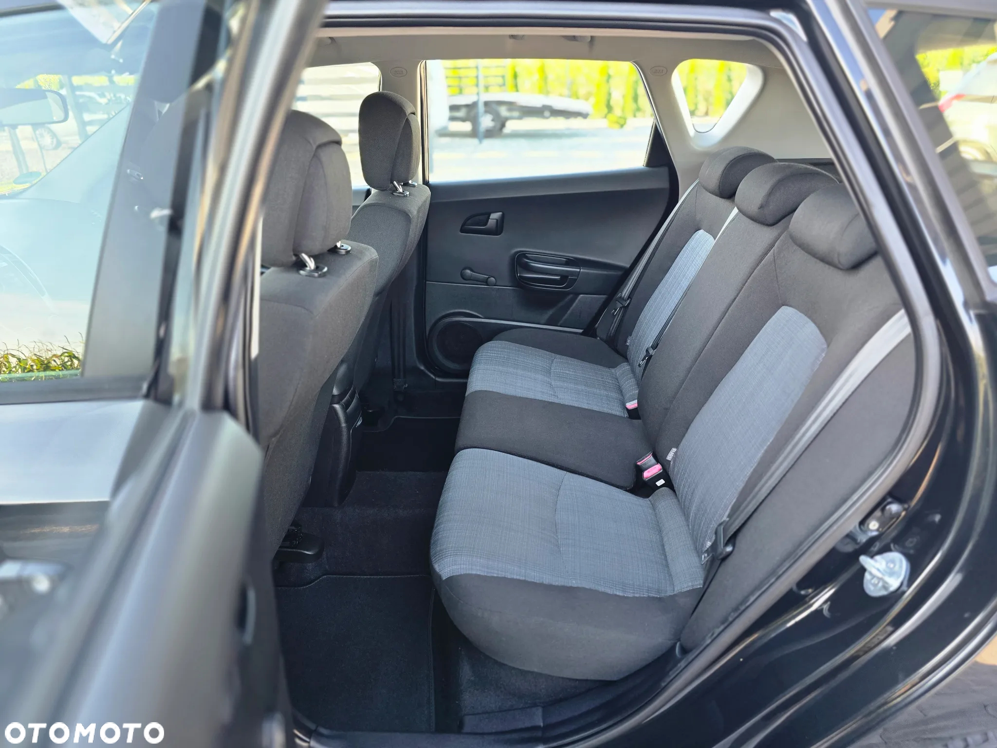 Kia Ceed 1.4 CVVT Attract - 23
