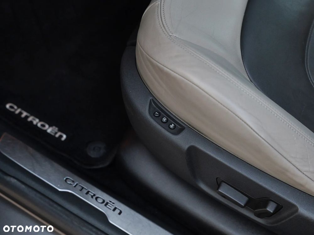 Citroën C4 Picasso 1.6 THP Shine S&S EAT6 - 25