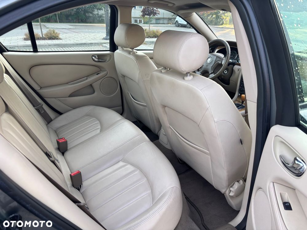 Jaguar X-Type 2.0 Entry - 15