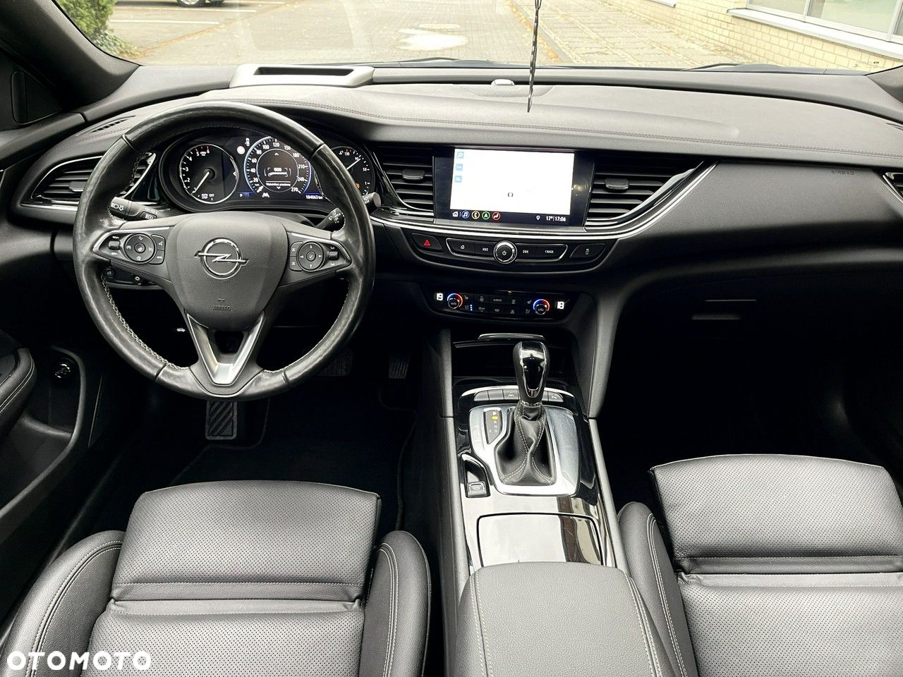Opel Insignia - 27