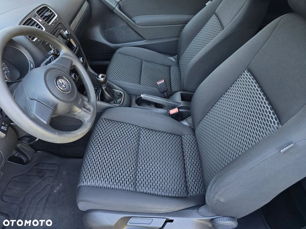 Volkswagen Golf VI 1.6 Highline - 14