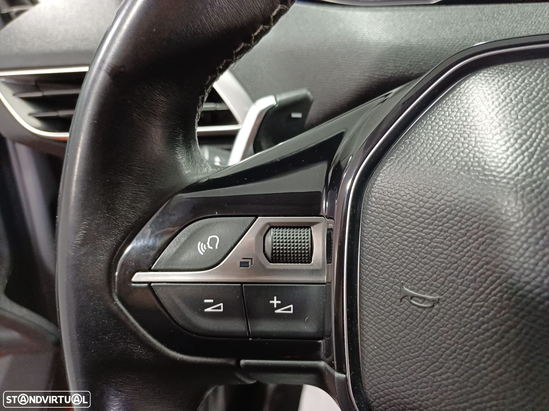 Peugeot 5008 1.5 BlueHDi Allure EAT8 - 16