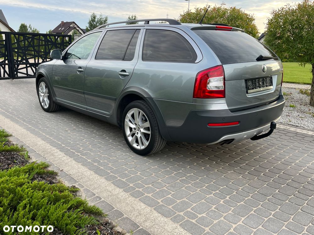 Skoda Octavia 2.0 TDI DPF Scout 4x4 - 9