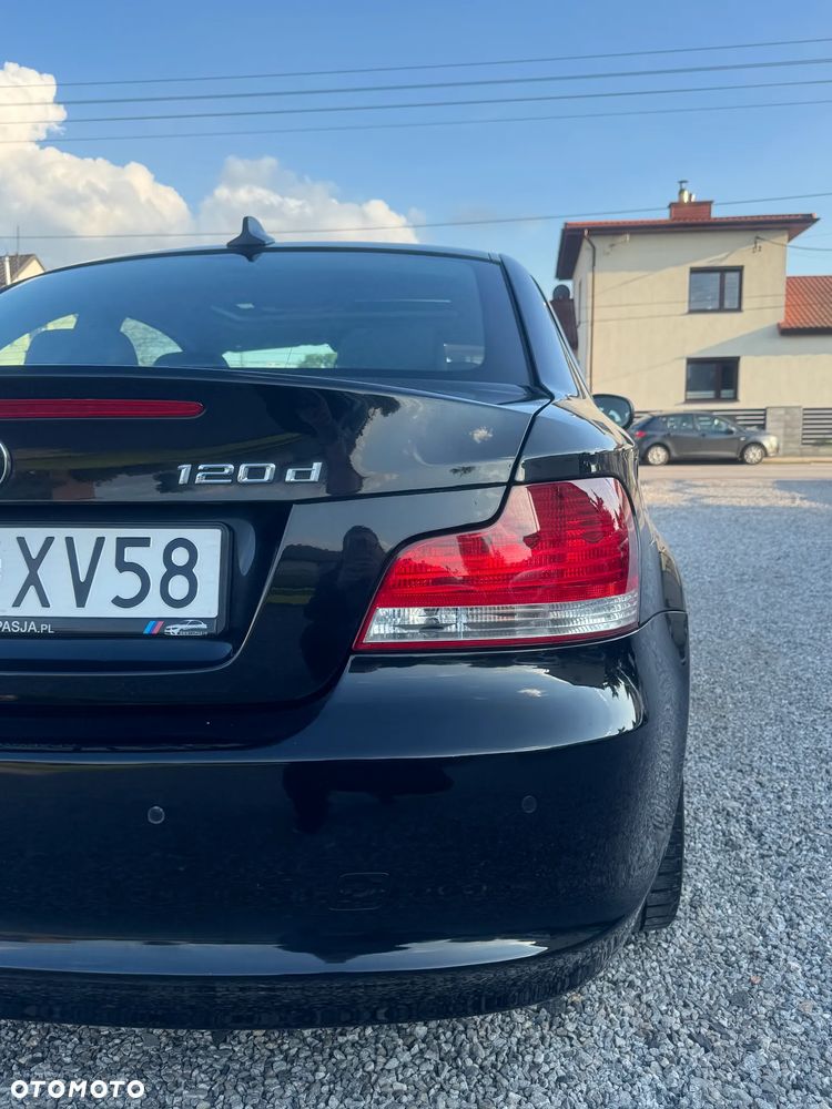 BMW Seria 1 120d DPF Edition Sport - 11
