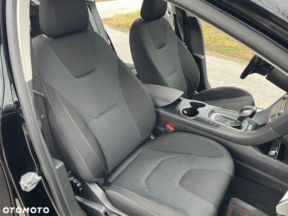Ford Mondeo 2.0 TDCi Titanium PowerShift - 26