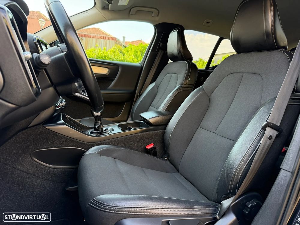 Volvo XC 40 T3 Momentum - 17
