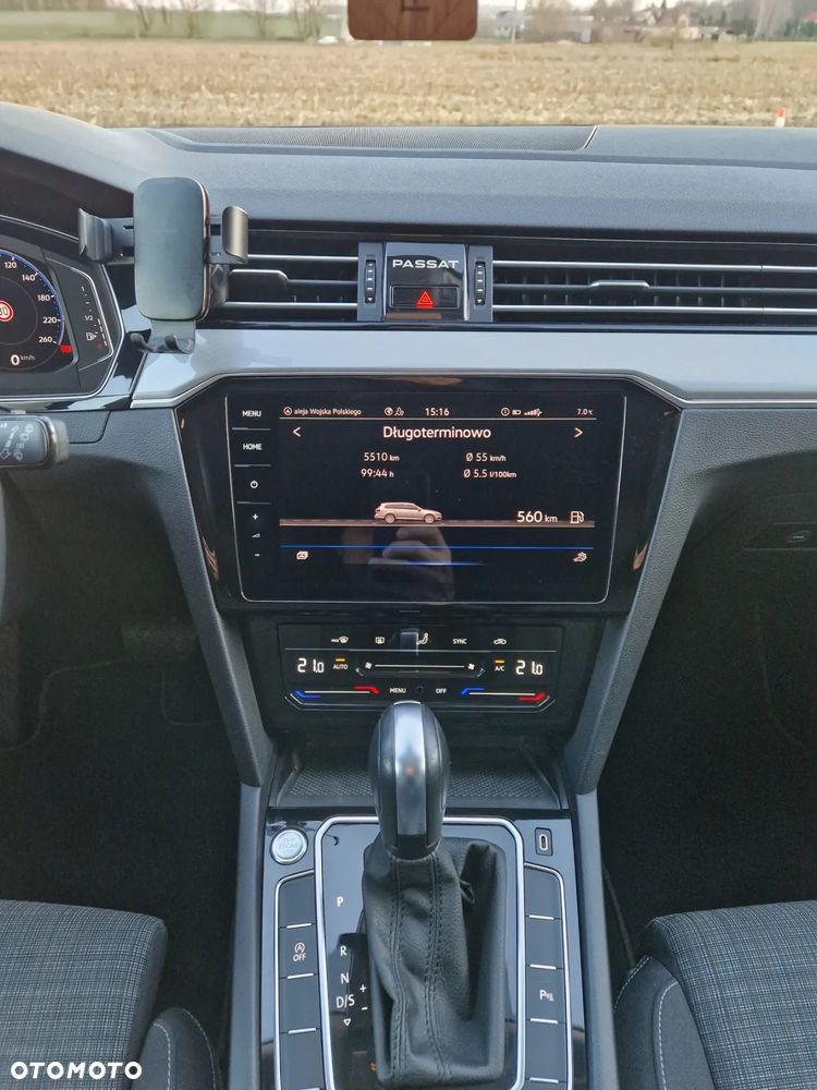 Volkswagen Passat Variant 2.0 TDI DSG (BlueMotion Technology) Comfortline - 17