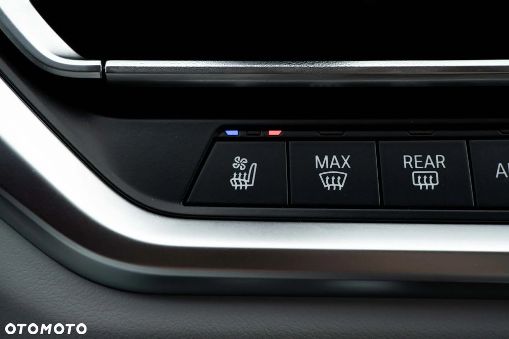 BMW M4 Competition M xDrive sport - 27
