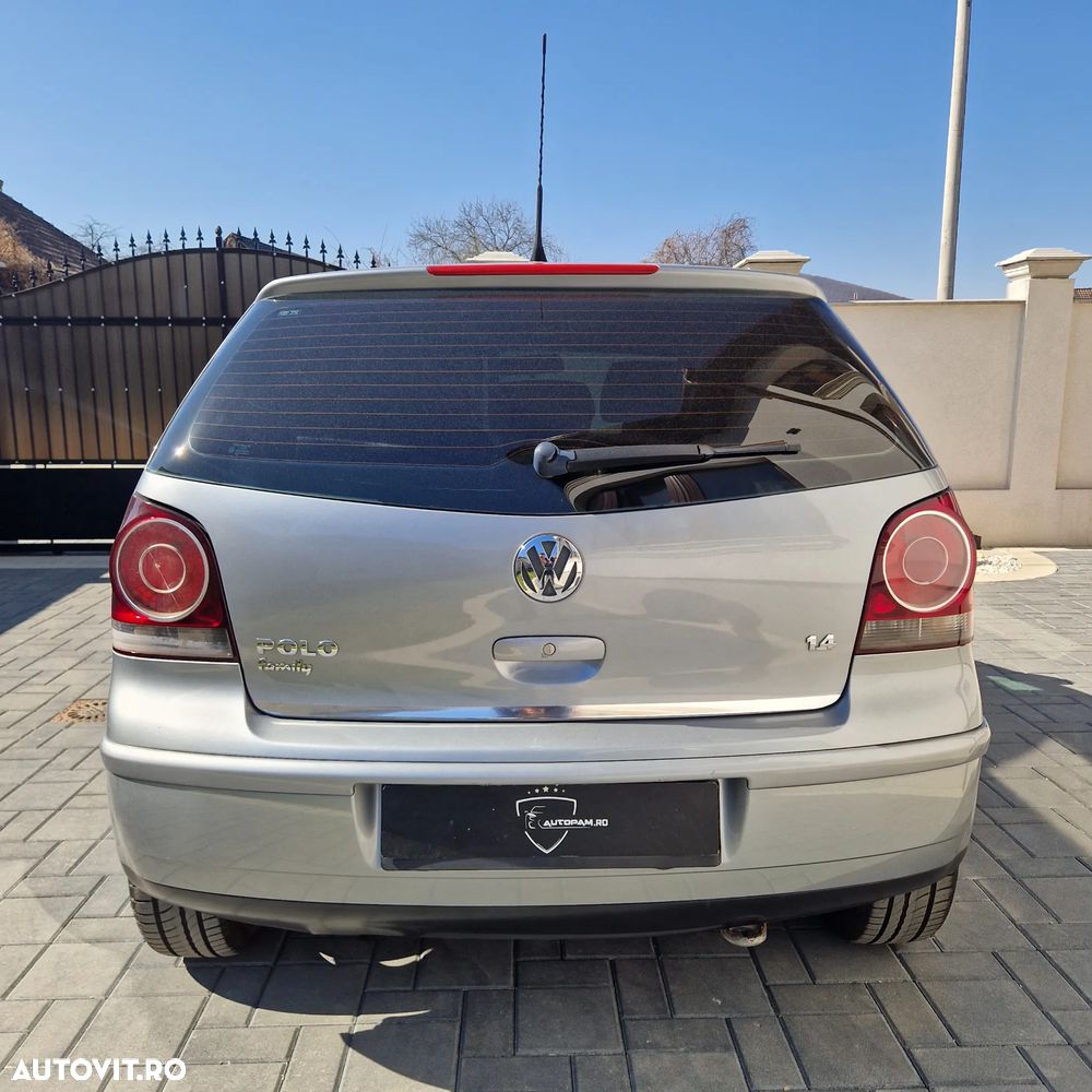 Volkswagen Polo 1.4 Comfortline - 9