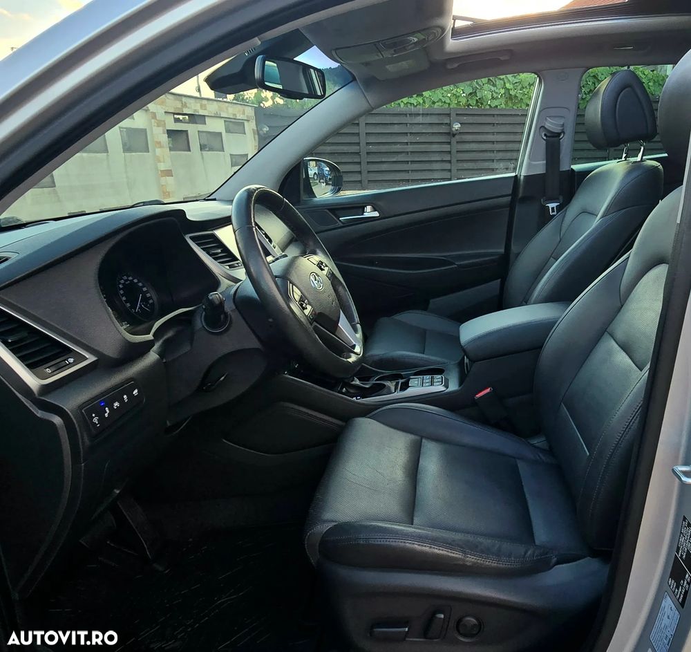 Hyundai Tucson 2.0 CRDI 4WD 6AT Luxury Pack+ - 23