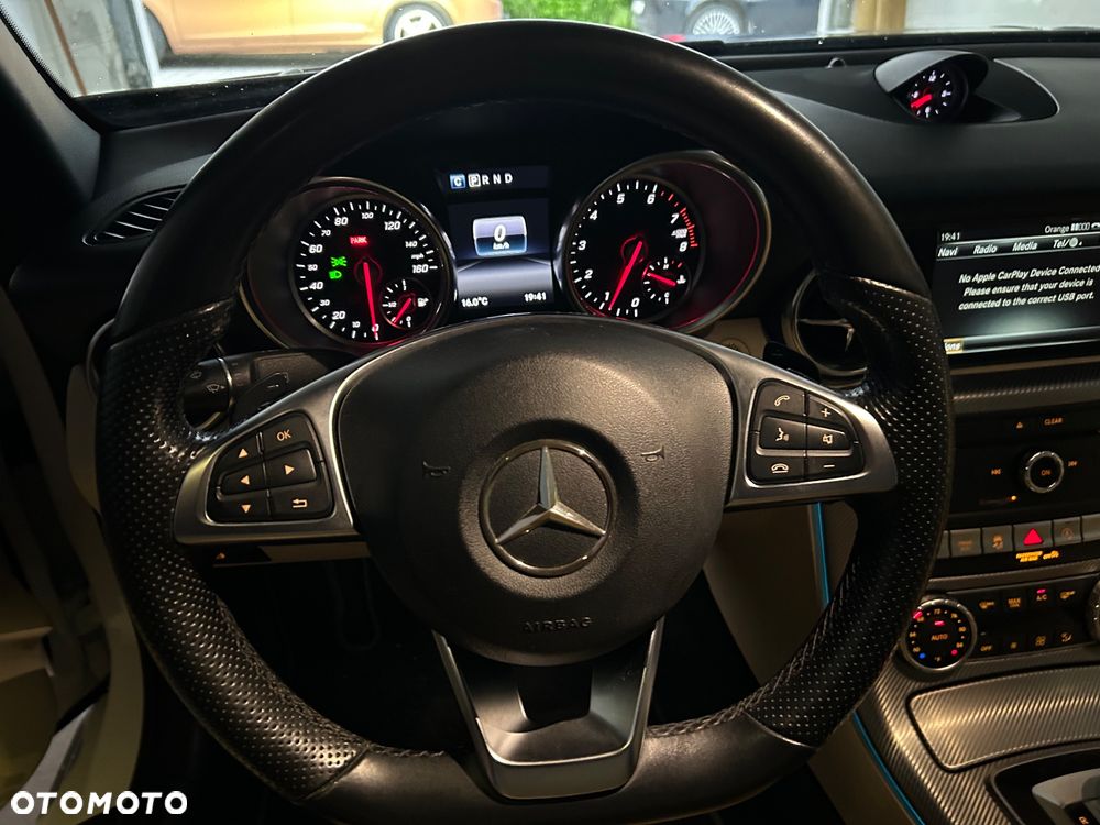 Mercedes-Benz SLC 300 9G-TRONIC - 13