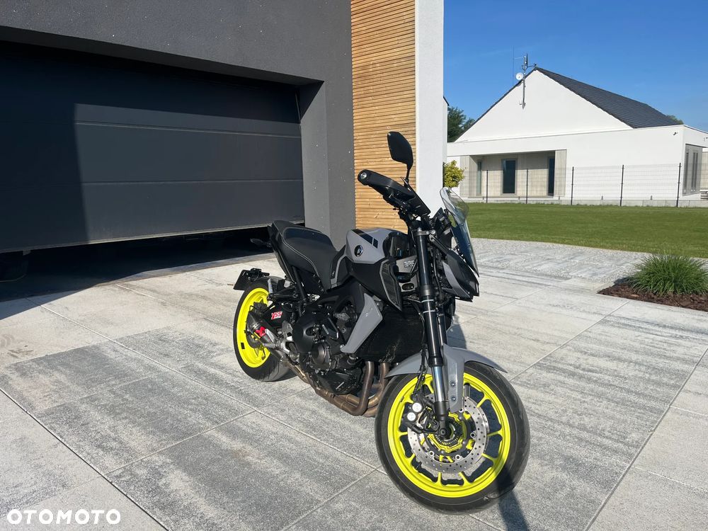 Yamaha MT - 2