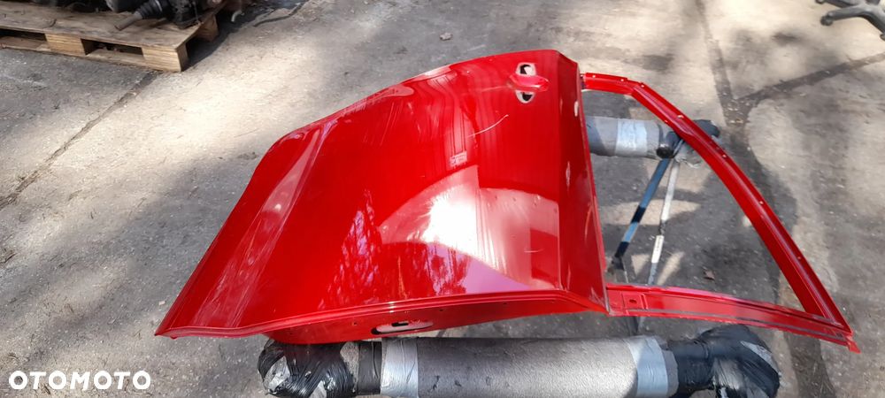 Toyota Corolla E21 SEDAN Drzwi prawy tył Lekko przetarte - 2
