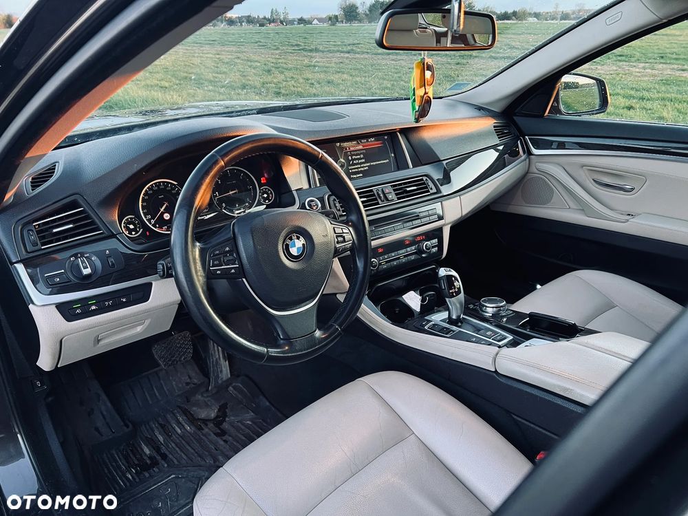 BMW Seria 5 520d xDrive Luxury Line - 10