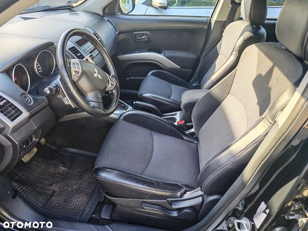 Mitsubishi Outlander 2.2 DID Intense + EU5 TC-SST - 24