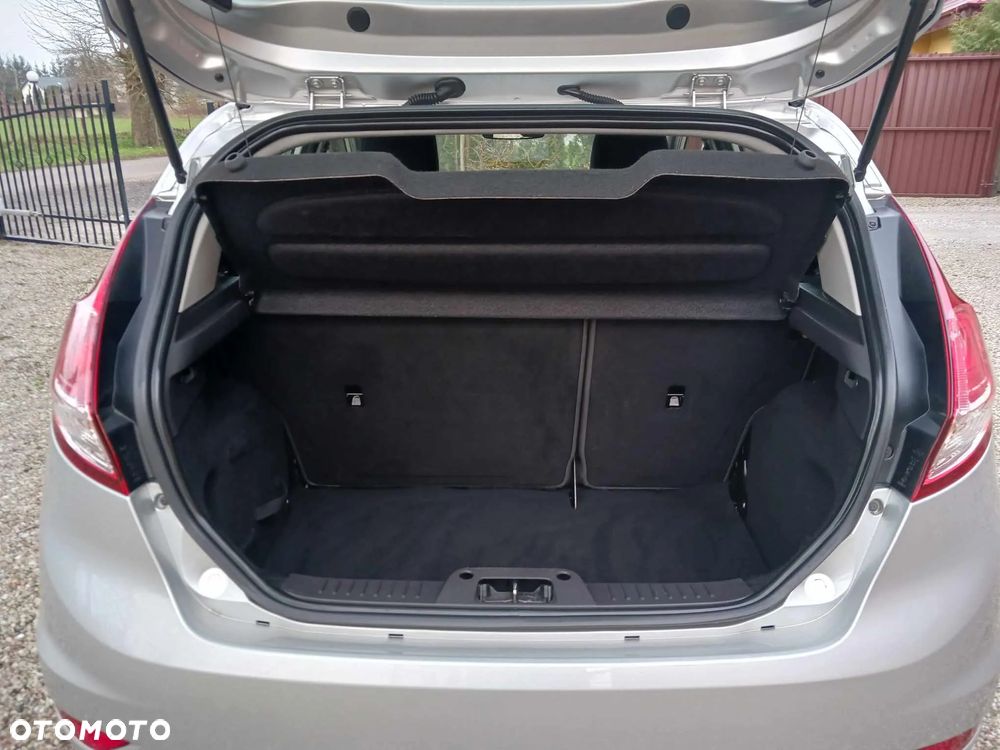Ford Fiesta 1.6 TDCi DPF Gold X - 12