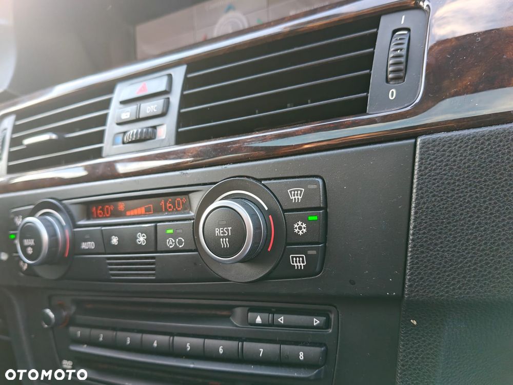 BMW Seria 3 320i - 19
