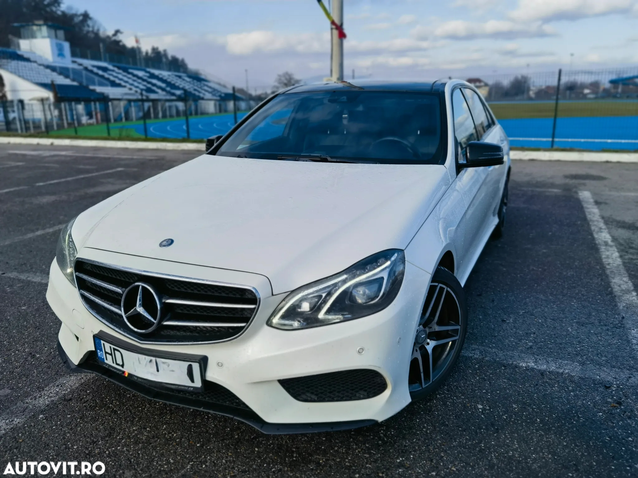 Mercedes-Benz E - 5