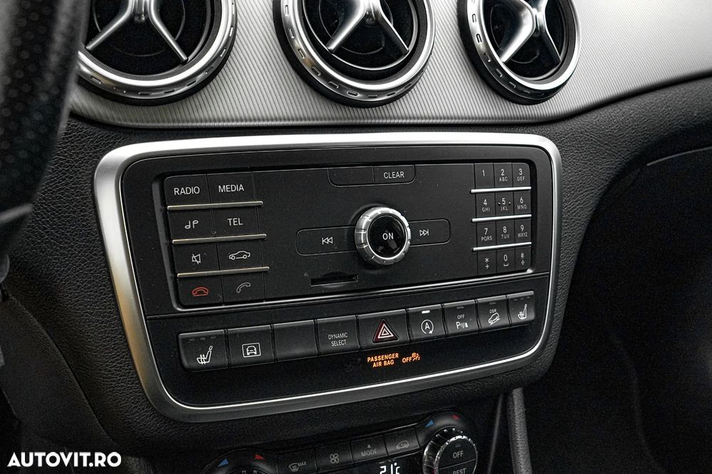 Mercedes-Benz GLA 200 d 4MATIC 7G-DCT Urban - 21